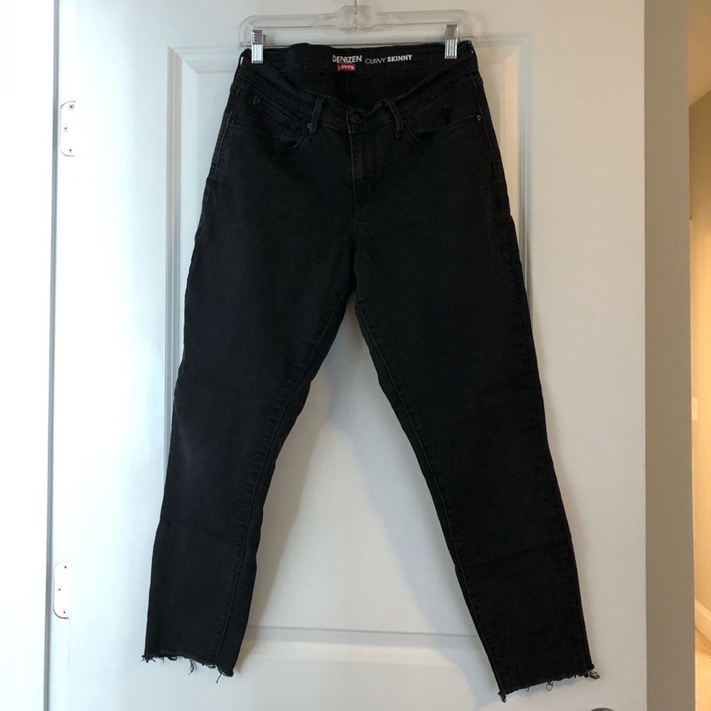 Black Levi jeans